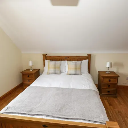Tigh Mhicil Ferienhaus Glentrasna